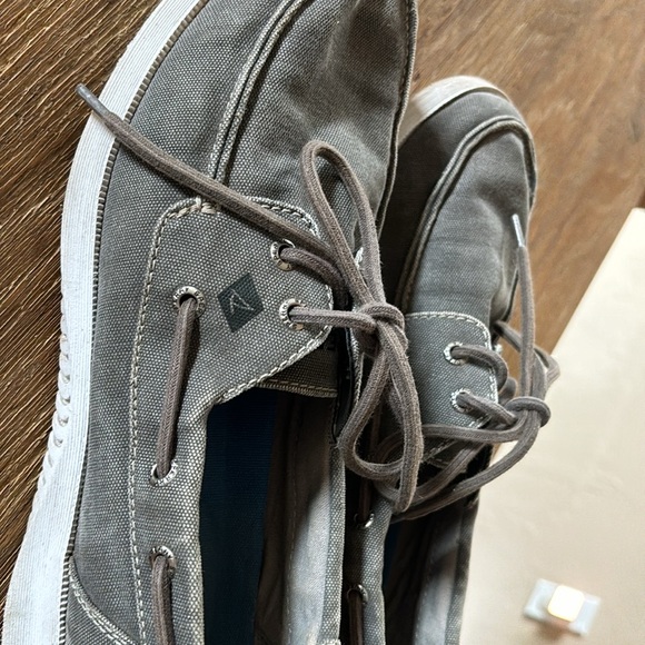 SPERRY Halyard Men  Grey 8.5 worn couple of times - Picture 5 of 8